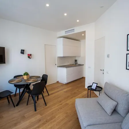 Il Vicolo * קומו