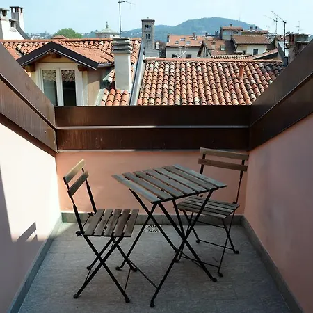Apartment Il Vicolo Como